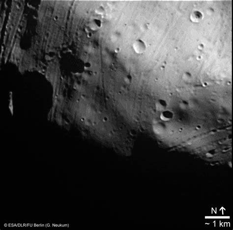 Esa Details Of Phoboss Surface