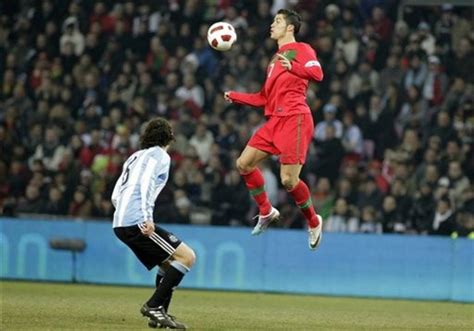 Fd 4 Photo De Double Jump Cristiano Ronaldo Cristiano Ronaldo