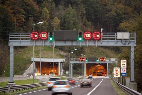 See more ideas about tunnel, portal, pennsylvania turnpike. Tunnelfit? Machen Sie mit! Für mehr Tunnelsicherheit auf unserem Streckennetz