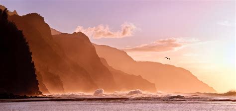 6 Photographers On Hawaiis Best Kept Secrets The Shutterstock Blog