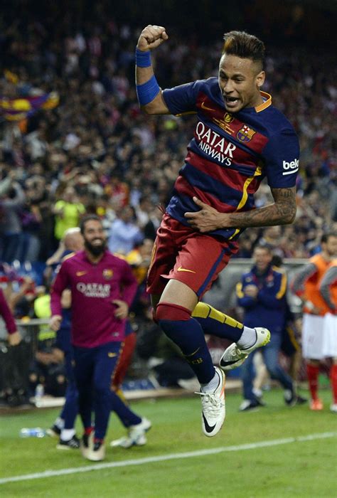 Neymar went down after a heavy challenge from steeve yago in the 56th minute and was replaced after the match, psg manager, muricio pochettino said neymar injured his adductor, but couldn't. Neymar renova seu contrato com o Barcelona até 2021 ...