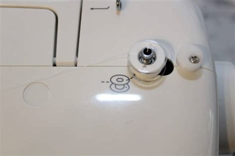 Direct dirve 3 thread overlock sewing machine top and bottom feed by adopting automatic lubrication device,it can run smoothly; How to Thread a Singer Sewing Machine Step-By-Step Pics ...