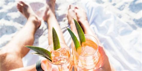 10 Best Beach Cocktails For Easy Sipping The Mixer