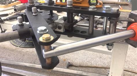 I put off getting a real bender for a couple of years, i kept telling myself they're easy to make, i can make my own or get the plans from lindsay technical books and build one, but it. JD square tube bender - YouTube