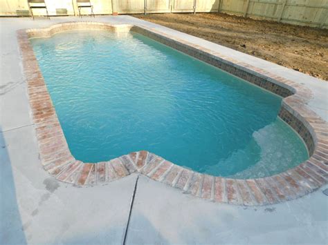 Colors For Pool Tiles With Brick Coping
