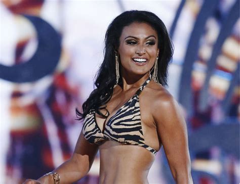 Miss America 2014 Nina Davuluri Credits Indian Roots For The Title India News