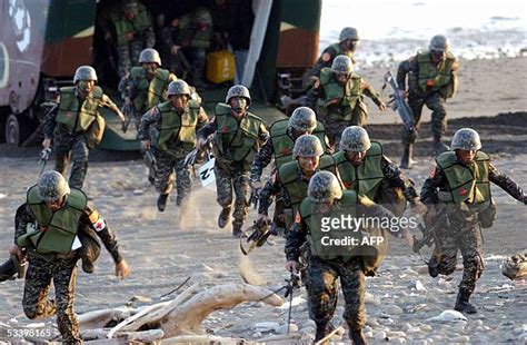 Taiwanese Marines Photos And Premium High Res Pictures Getty Images