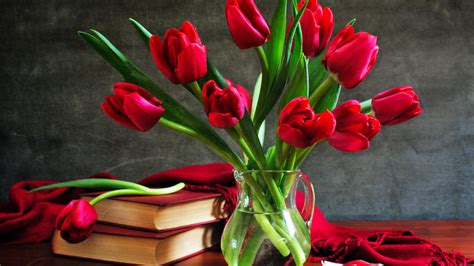 Red Tulips Vases Flower Arrangements Books Hd Desktop