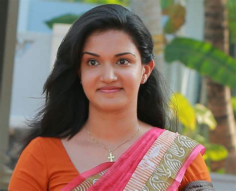 Honey Rose Age Height Movies Biography Photos