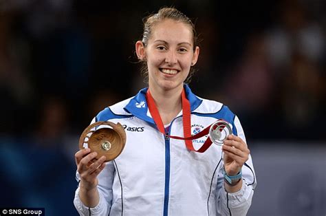 Kirsty Gilmour Wins Silver For Scotland Losing To Canadas Michelle Li In The Womens Badminton