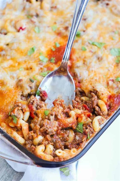 Recipe variation spicy taco pasta bake: Chili Mac Casserole • The Diary of a Real Housewife