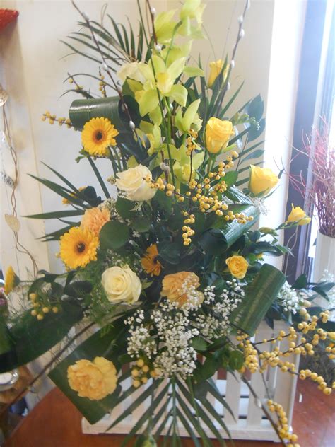 Half a century spent with your truly beloved and you know you would choose the same person if you ever have to do it all over again. Large traditional flower arrangement suitable for a Golden ...