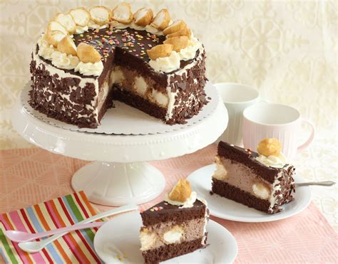 Kuchen rezepte und torten rezepte. Mega leckere Snickers-Torte/ Erdnuss-Karamell-Schoko-Torte ...