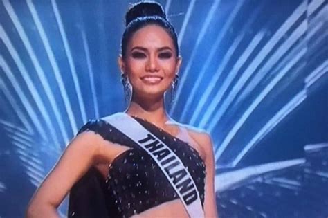 เรียกได้ว่าเป็นหนึ่งในตัวเต็งที่กำลังมาแรง สำหรับ น้ำตาล ชลิตา miss universe thailand 2016 ซึ่งเป็นตัวแทนจากประเทศไทย ไปประชันโฉมกับเหล่านางงามทั่วโลก บน. 'น้ำตาล ชลิตา' พลาดมงกุฎ Miss Universe ติดเข้ารอบ 6 คน ...