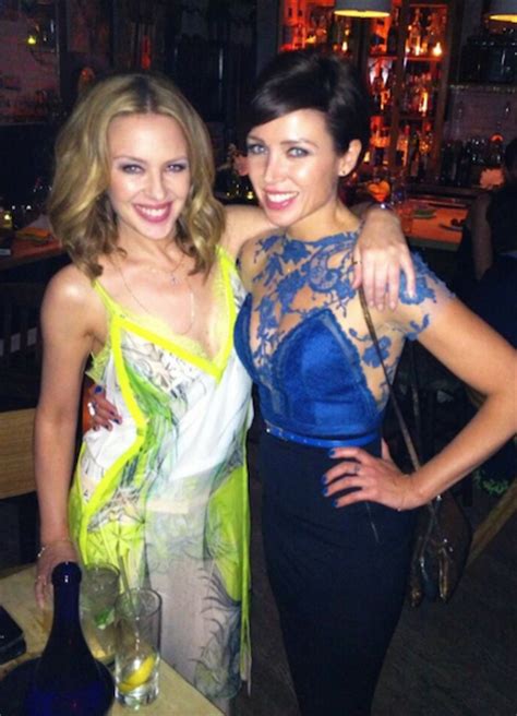 Полное имя — даниэль джейн миноуг (daniel jane minogue). Kylie and Dannii Minogue reuniting for Aussie TV special ...