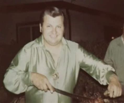 As gacy grew up, he began to develop a. John Wayne Gacy | Serial Killers Amino