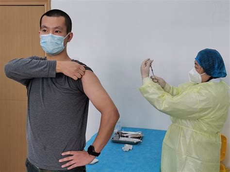 感染hpv病毒会死吗？ 严不严重？ 4种人不宜打宫颈癌疫苗？ 有什么接种禁忌？ hpv感染到宫颈癌几年？ 是怎样一个过程. 新冠疫苗临床研究团队：4800人中选出108位受试者_接种