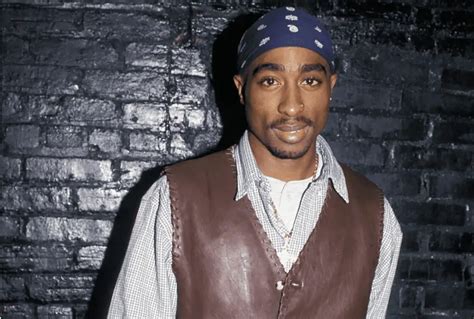 Best Tupac Outfits Of All Time For The Cameras And Himself The Hip