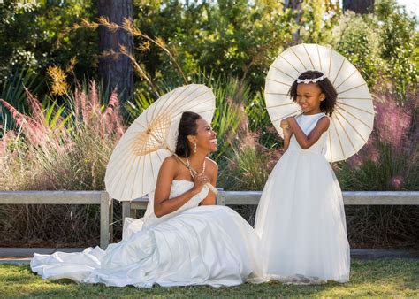 King street townhouse wedding photography. Bridal portraits by © King Street Studios #bridal #weddinggown #weddingdress #weddingphotography ...