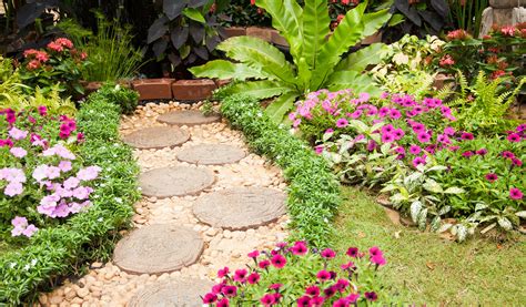 Most gravel weeds have shallow roots, making them easy to get out of the ground. How to Get Rid of Garden Weeds