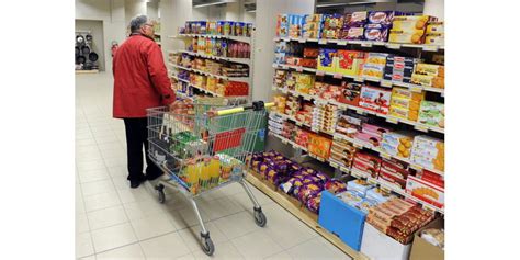 CONSOMMATION Les magasins de hard-discount ne sont plus les moins chers