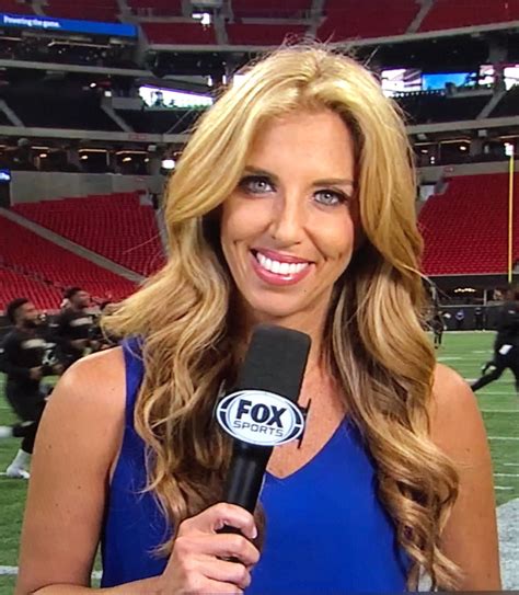 Ex-News 2 anchor Sara Walsh returns to air on NFL on Fox