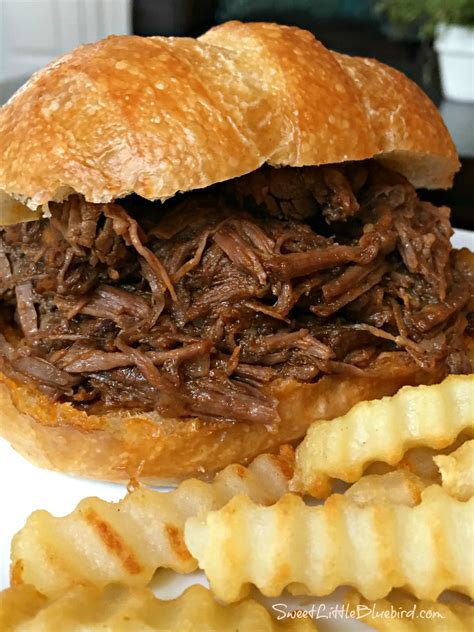 Til that in us english hamburger refers to ground beef (minced beef or just mince in british speak). Best-Ever Slow Cooker BBQ Beef Sandwiches (Easy) - Sweet ...