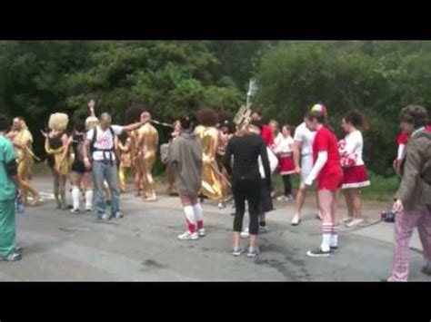 ING San Francisco Bay To Breakers Public Nudity Controversy VidoEmo Emotional Video Unity