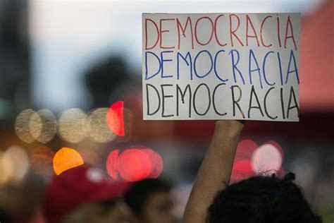O que é democracia afinal ImprenÇa