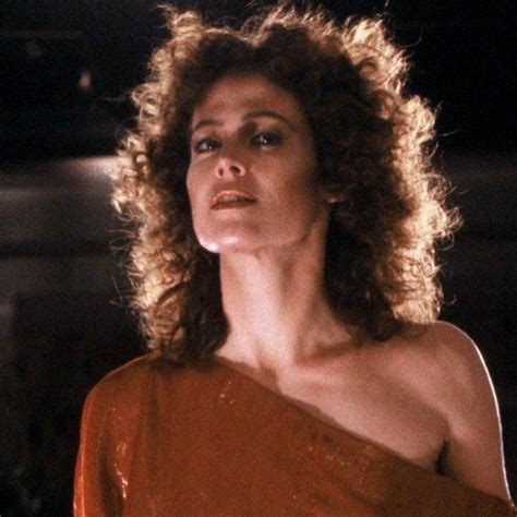 The 10 Best Sigourney Weaver Films That Arent Alien