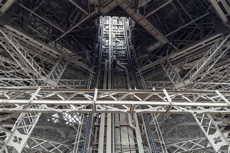 Bureau Greisch Lascenseur Nord De La Tour Eiffel Se Modernise