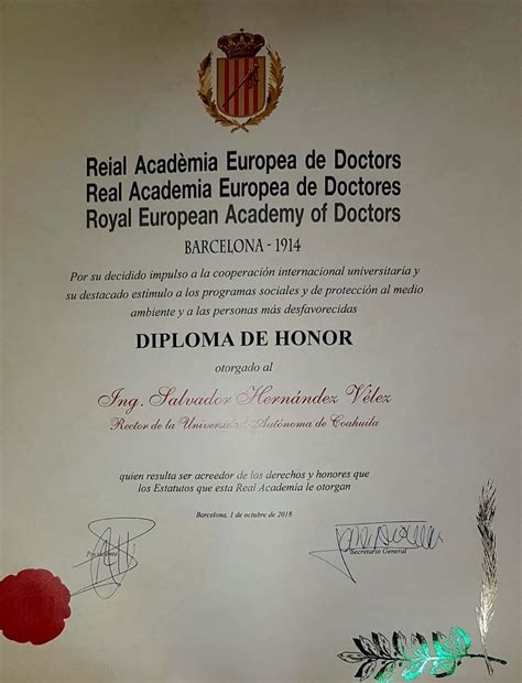 Medalla Y El Diploma De Honor De La Real Academia Europea De Doctores