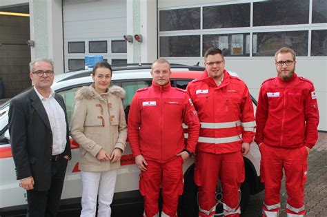 Bei allen lebensbedrohlichen fällen wie herzinfarkt, verkehrsunfall oder ohnmacht ist der rettungsdienst unter der rufnummer 112 zuständig. Hausärztlicher Notdienst neu ab 1.1.2016: Visitendienst ...