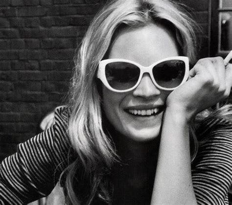 That Face And Smile Kate Moss Kate Moss Style Mario Testino