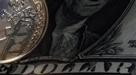 Vor einer woche hatte der wert bei 652 ansteckungen gelegen, zu sein. Am 03. Dezember passiert es: Der Euro-Crash auf Parität ...