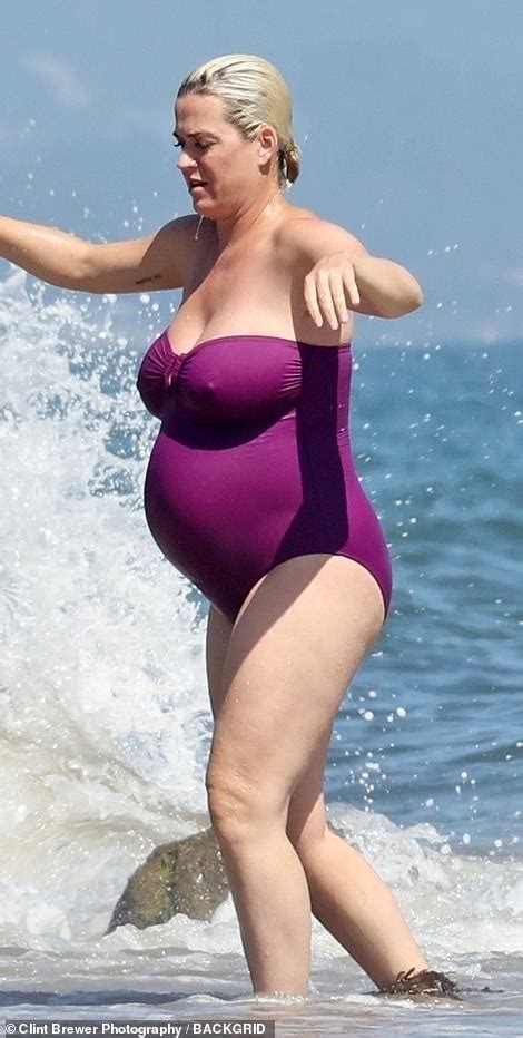 Pregnant Katy Perry Wears Fuchsia Swimsuit On Malibu Beach Daily Mail