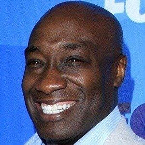 Michael clarke duncan with tom hanks in 1999's the green mile. Michael Clarke Duncan - Bio, Facts, Family | Famous Birthdays