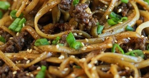 It's served with steamed rice or noodles. MONGOLIAN GROUND BEEF NOODLES #dinner #familyrecipe