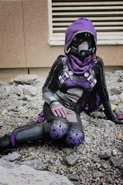 Destiny Hunter Cosplay Submitted By Pyramidcat Community