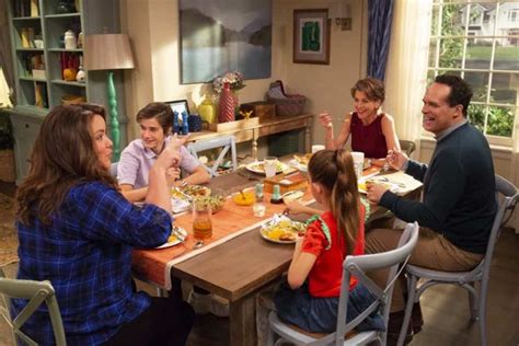 American Housewife Season 3 Episode 3 Photos Cheaters Sometimes Win Seat42f