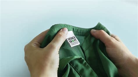 Grüner Knopf Für Fair Hergestellte Kleidung