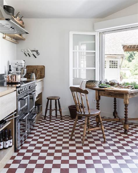 10 Best Farmhouse Spaces Weve Seen This Month Kitchen Flooring Home