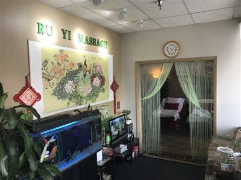 ru yi massage 72 photos and 46 reviews beauty and spas 3307 s college ave fort collins co