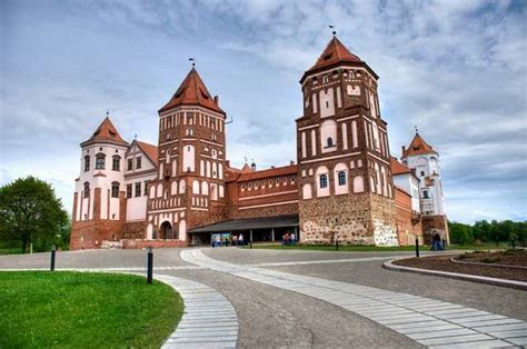 Old Castles In Belarus Nesvizh Palace And Mir Castle News Blog