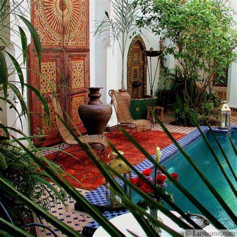 Charming Moroccan Patio Design Ideas 05 Moroccan Garden Balcony