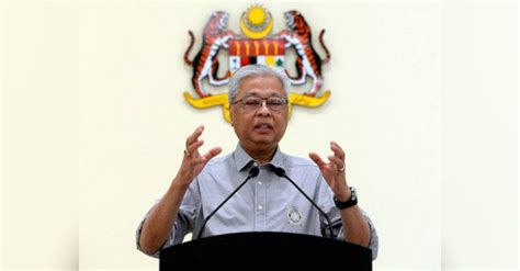 Mengulas lanjut, ismail sabri berkata, penduduk di negeri yang dikenakan pkpb dan pkpp seperti sebelum pkp 2.0 dibenar mengadakan aktiviti sosial tetapi dengan sop ditetapkan. "PKP semula jika kes positif cecah 100" - Ismail Sabri ...