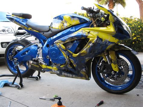 I have been told that some bikes, especially suzukis are not the greatest stunt bike. **Post pictures of GSXR's here** - Page 7 - Stunt Bike Forum