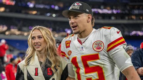 Brittany Mahomes Appears In Sports Illustrated Swimsuit Issue Kansas City Star
