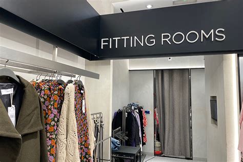 Why The Fitting Room Is The Best Place To Get New Clients Personal Stylist Training