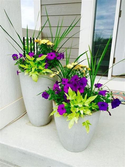 46 Stunning Spring Front Porch Decoration Ideas Homyhomee Container